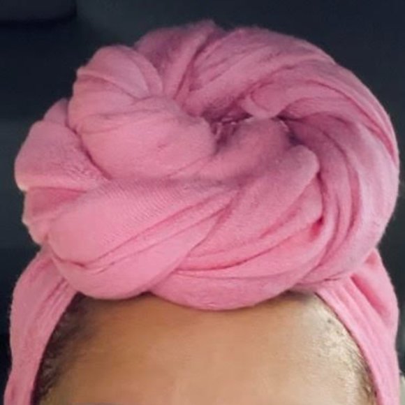 Green Pashmina Scarf With Black Rose Print - Picture 6 of 8